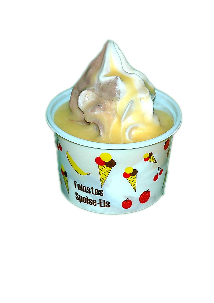 cream cups ice cream sundae eierlikör cup free photo
