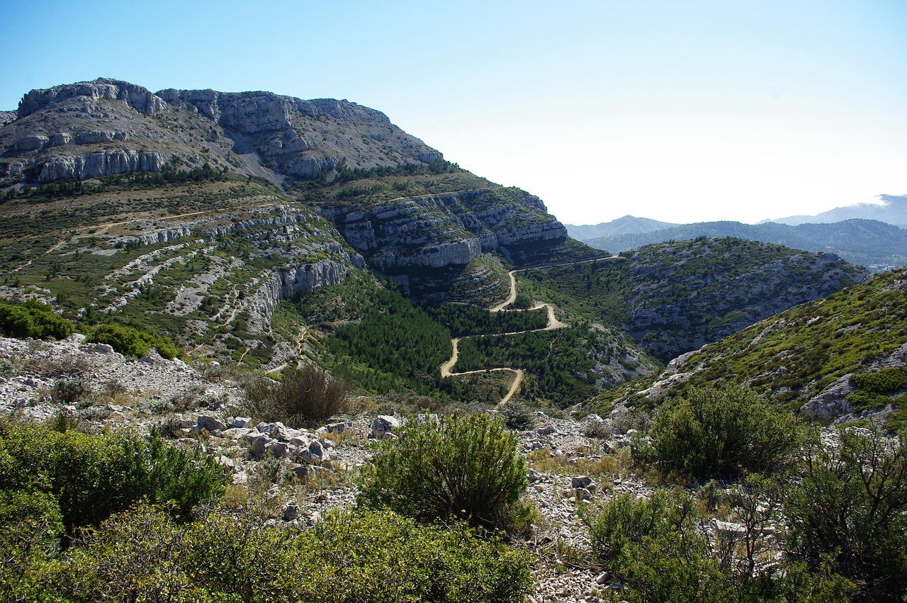 creeks  marseille  sea free photo