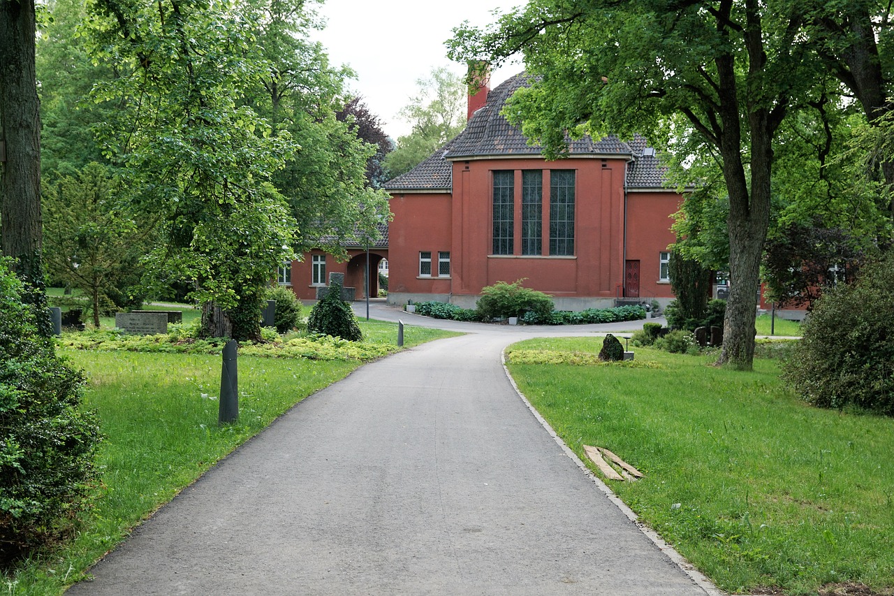 crematorium tuttlingen cemetery free photo