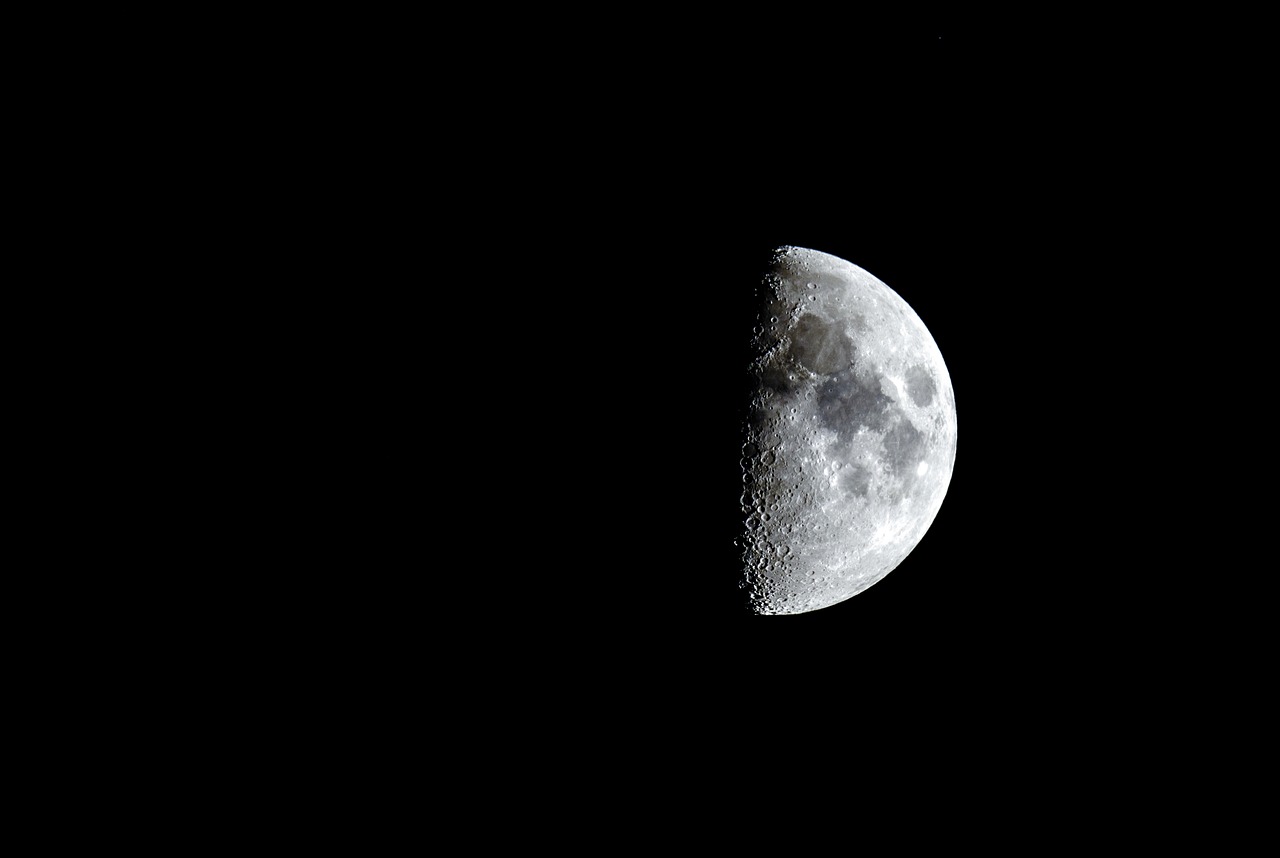 crescent  moon  night free photo