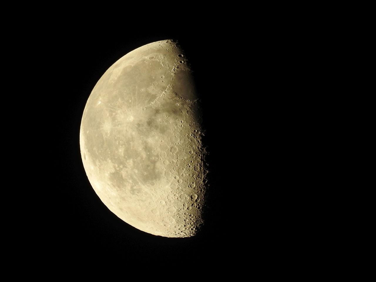 crescent  moon phase  moon free photo