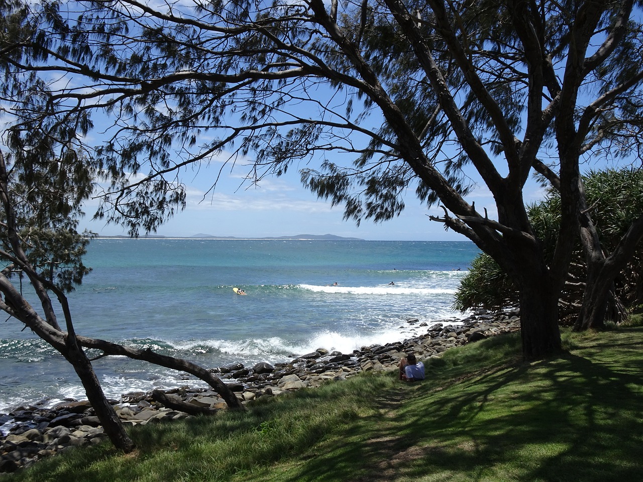 crescent head australia ocean free photo