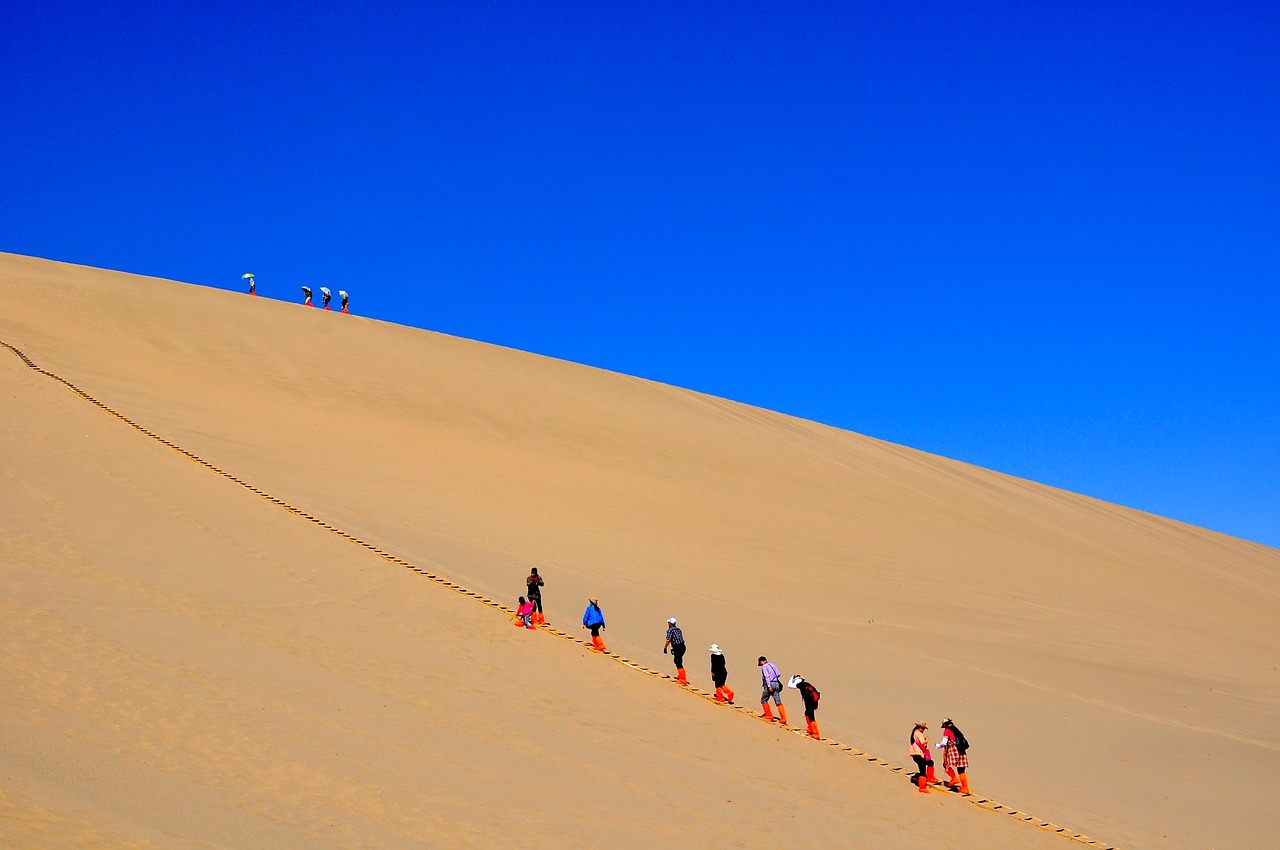 crescent lake character desert free photo