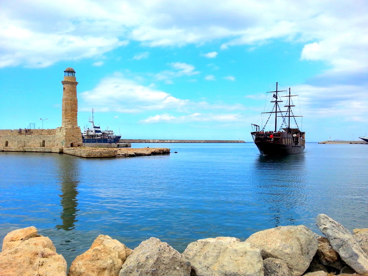 crete rethymno boat free photo