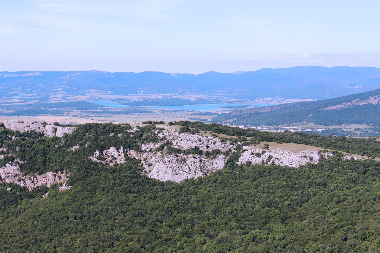 crimea chernorechenskoye reservoir bajdarsky valley free photo