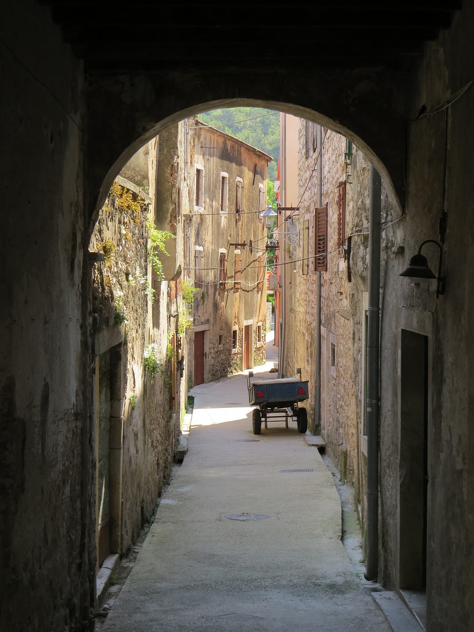 croatia alley old town free photo