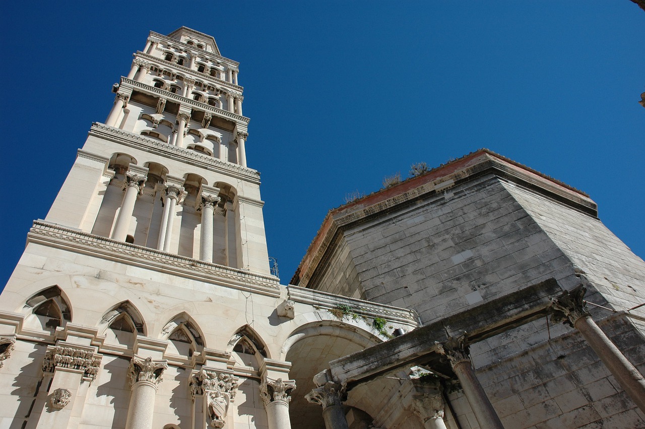 croatia split peristil of diocletian's palace free photo