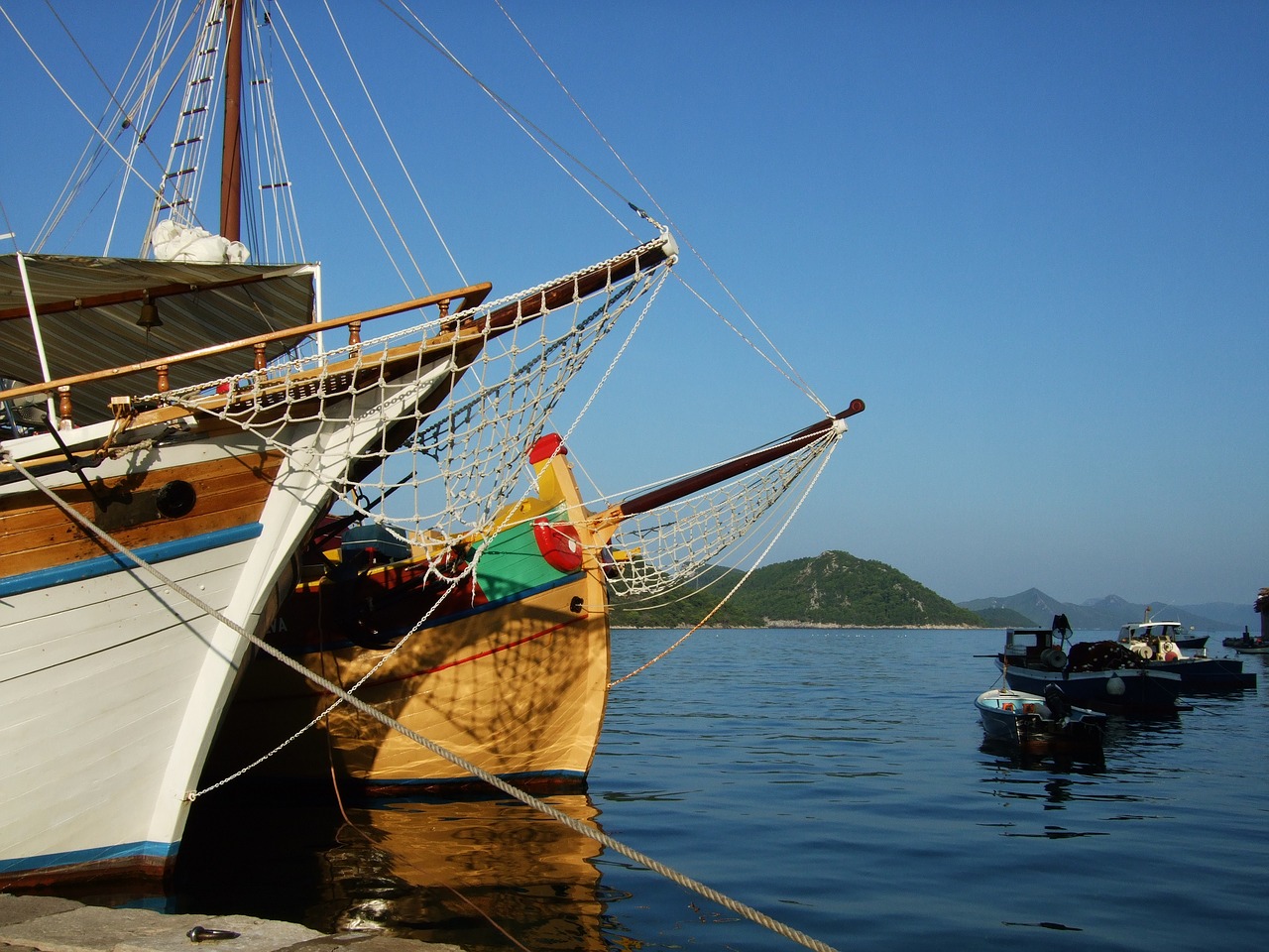 croatia  travel  dubrovnik free photo