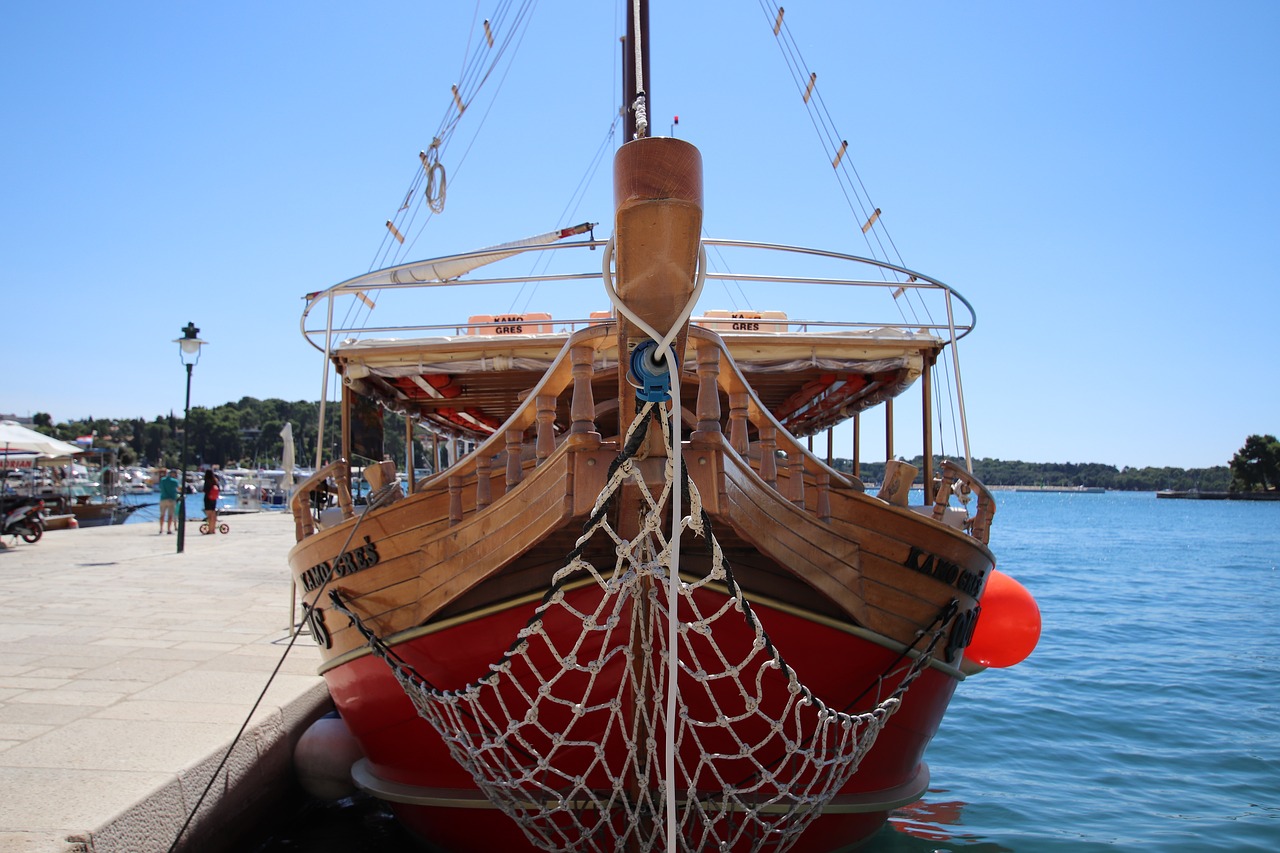 croatia  boat  pirate boat free photo