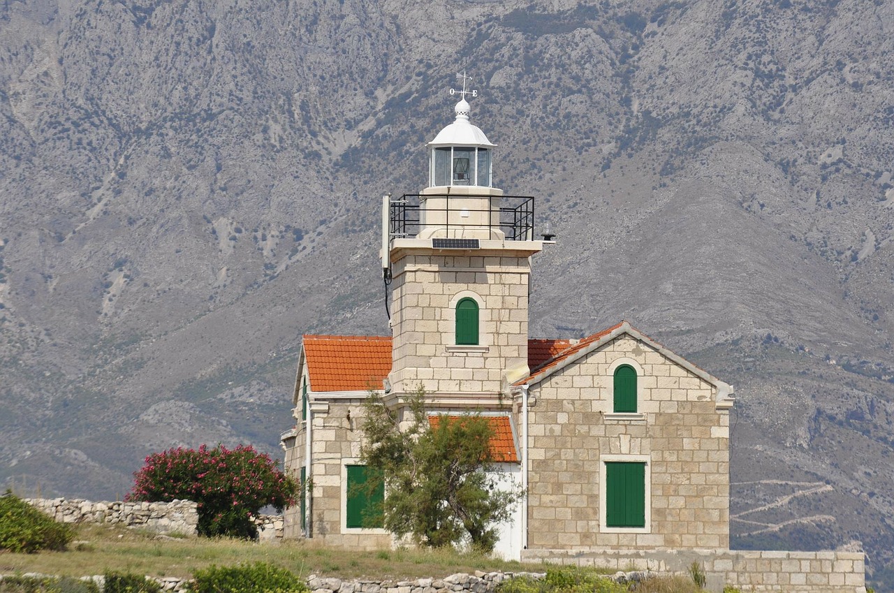 croatia lighthouse sea free photo