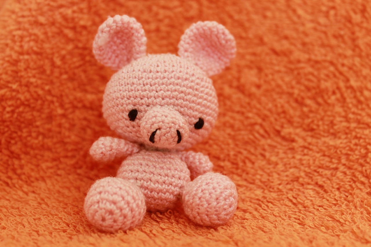 crochet pig toy free photo