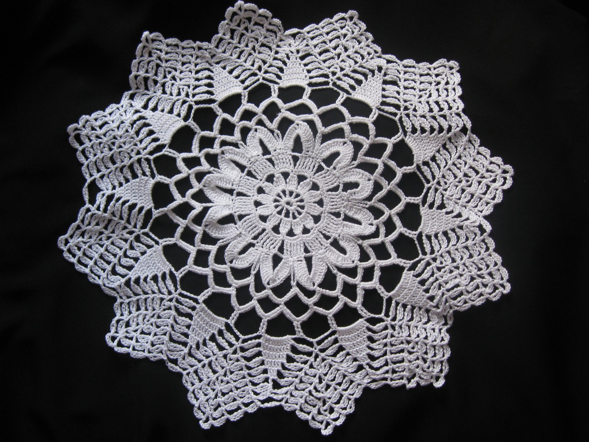 crochet mat design free photo