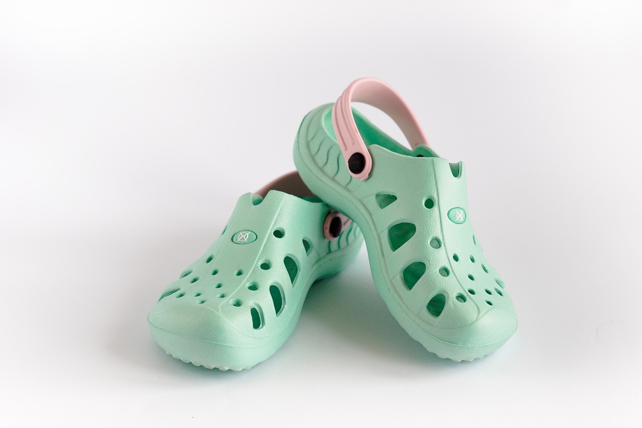 crocs flip sandals free photo
