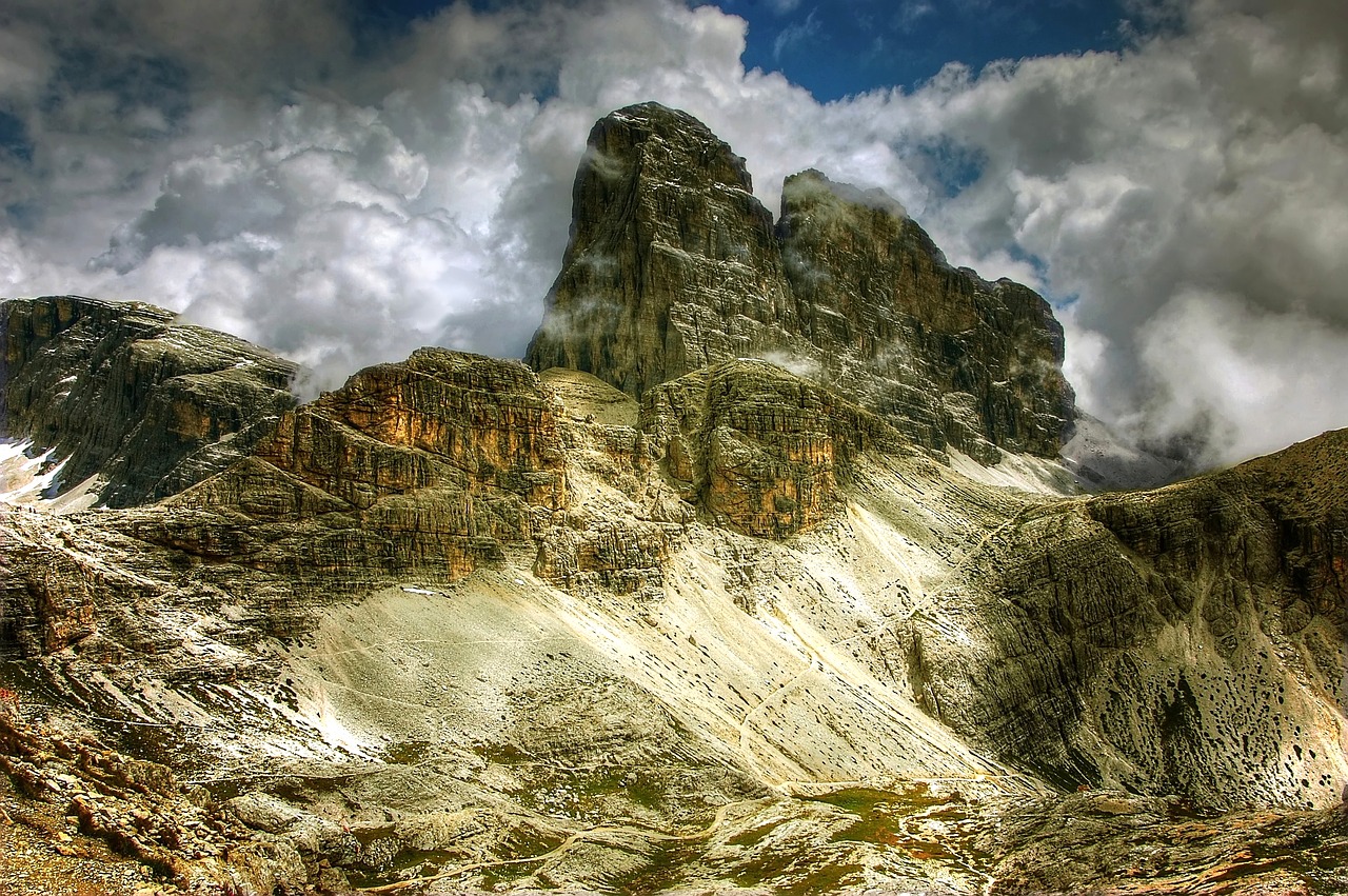 croda dei toni  mountains  dolomites free photo