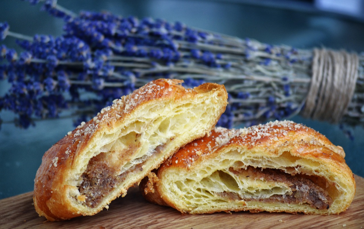 croissant lavender food free photo