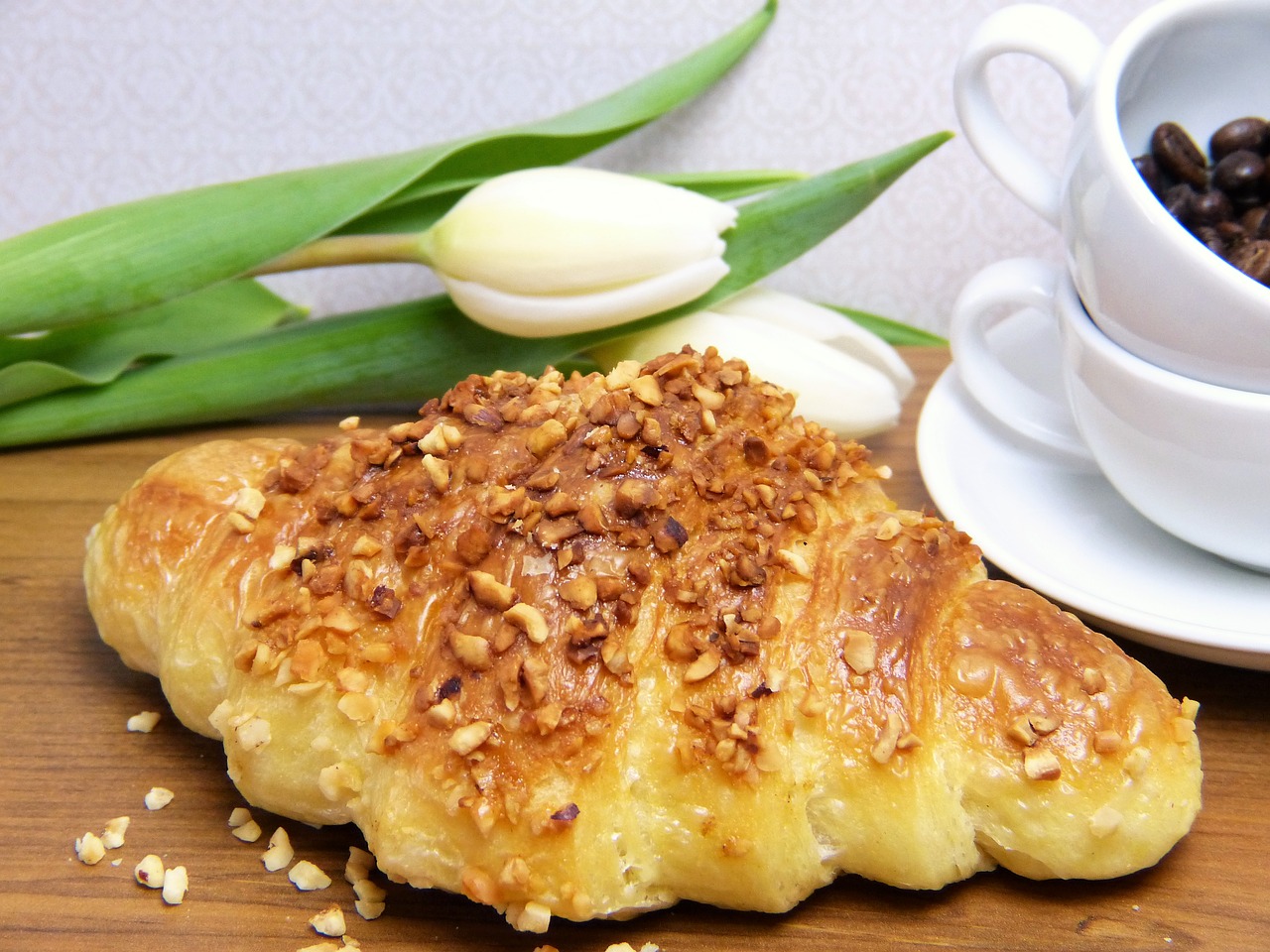 croissant bake breakfast free photo