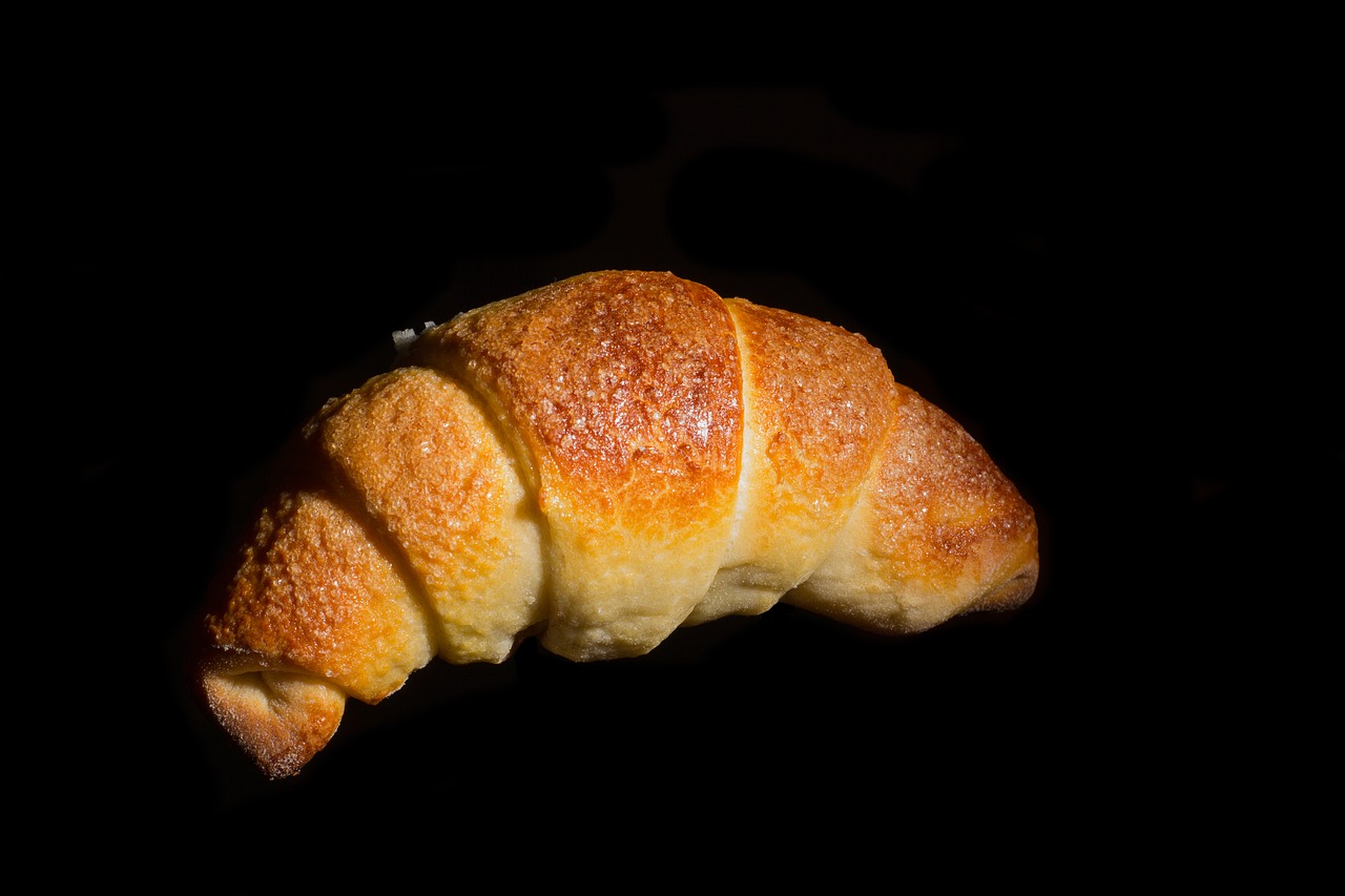 croissant food pastry free photo