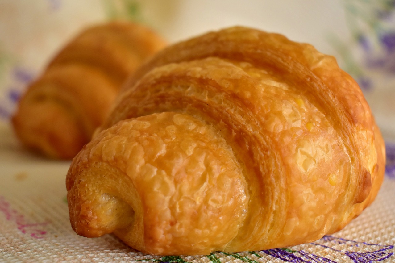 croissant  croissants  food free photo