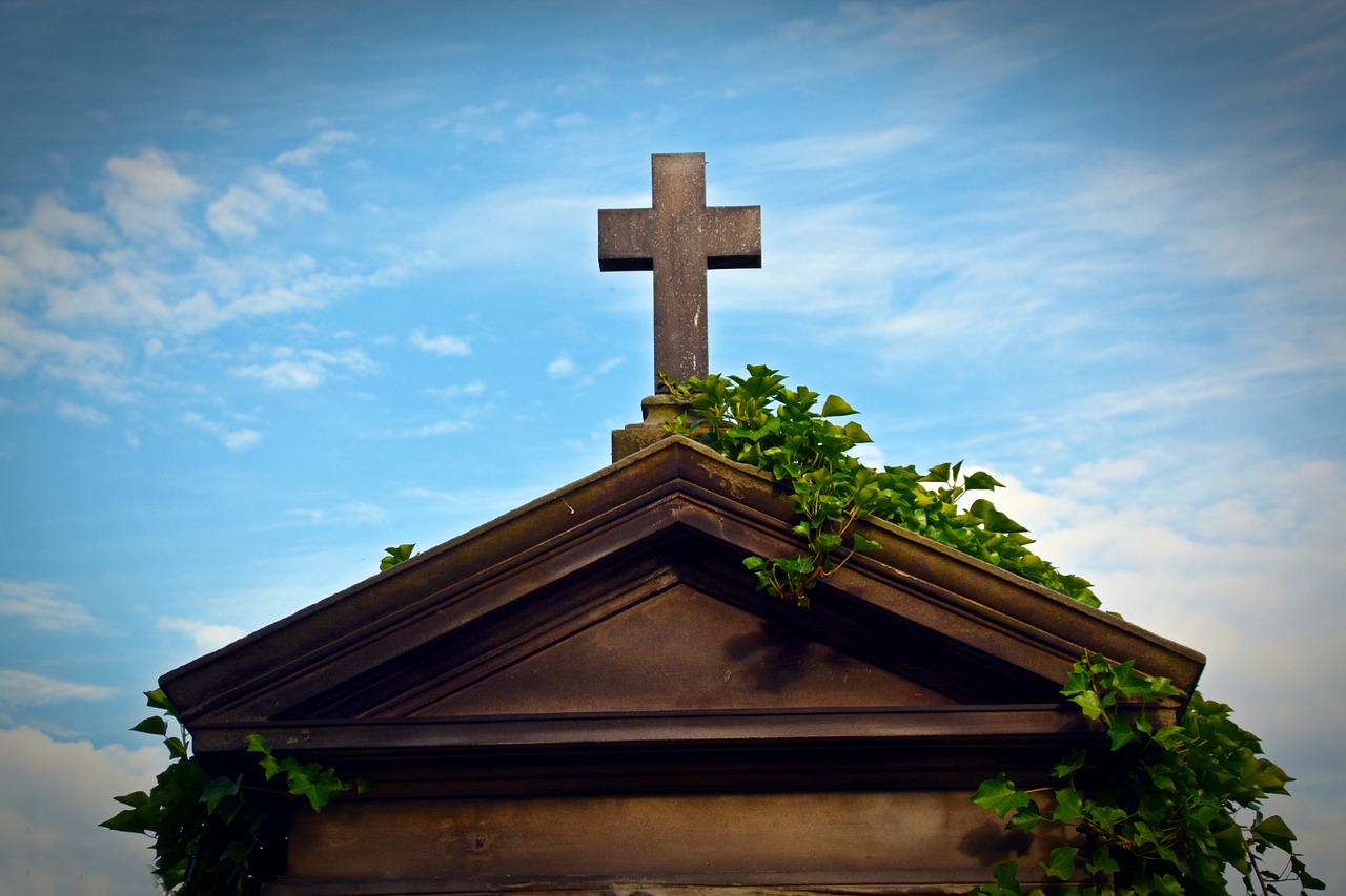 cross tombstone old cemetery free photo