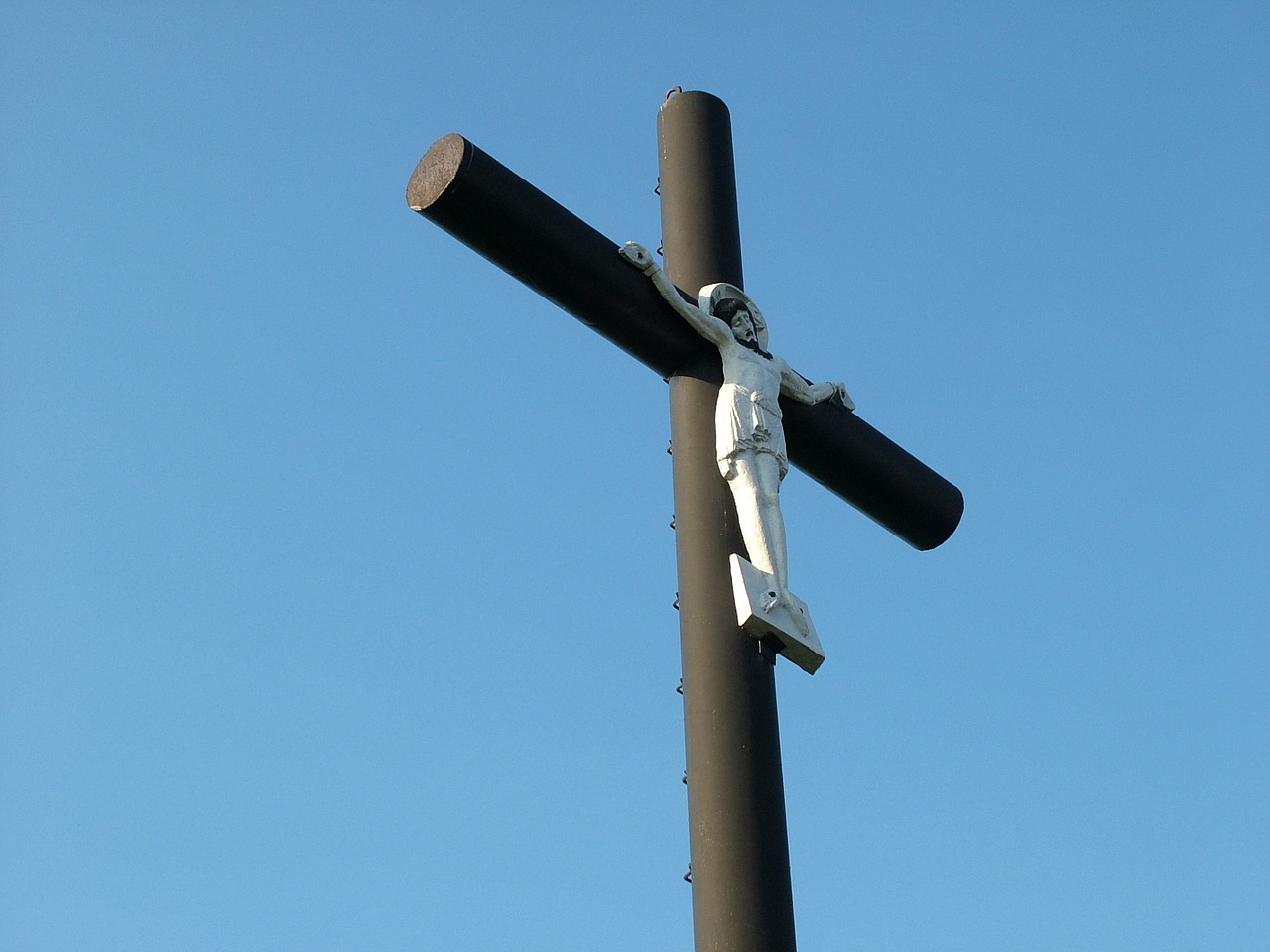 cross symbol religion free photo