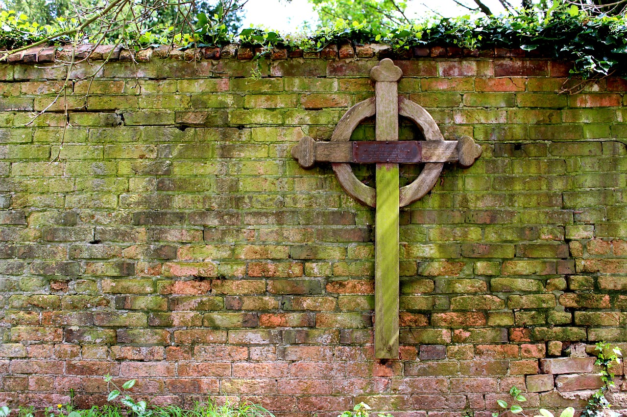 cross wall bricks free photo