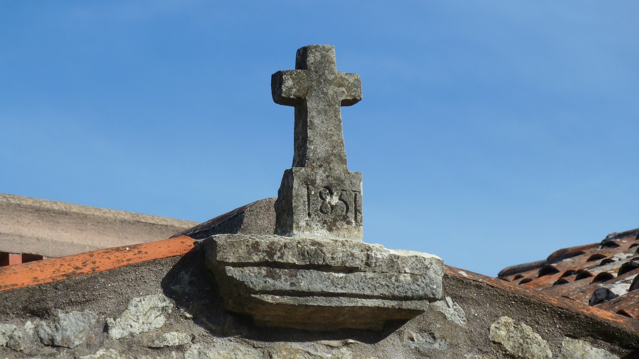 cross rooftop stonework free photo