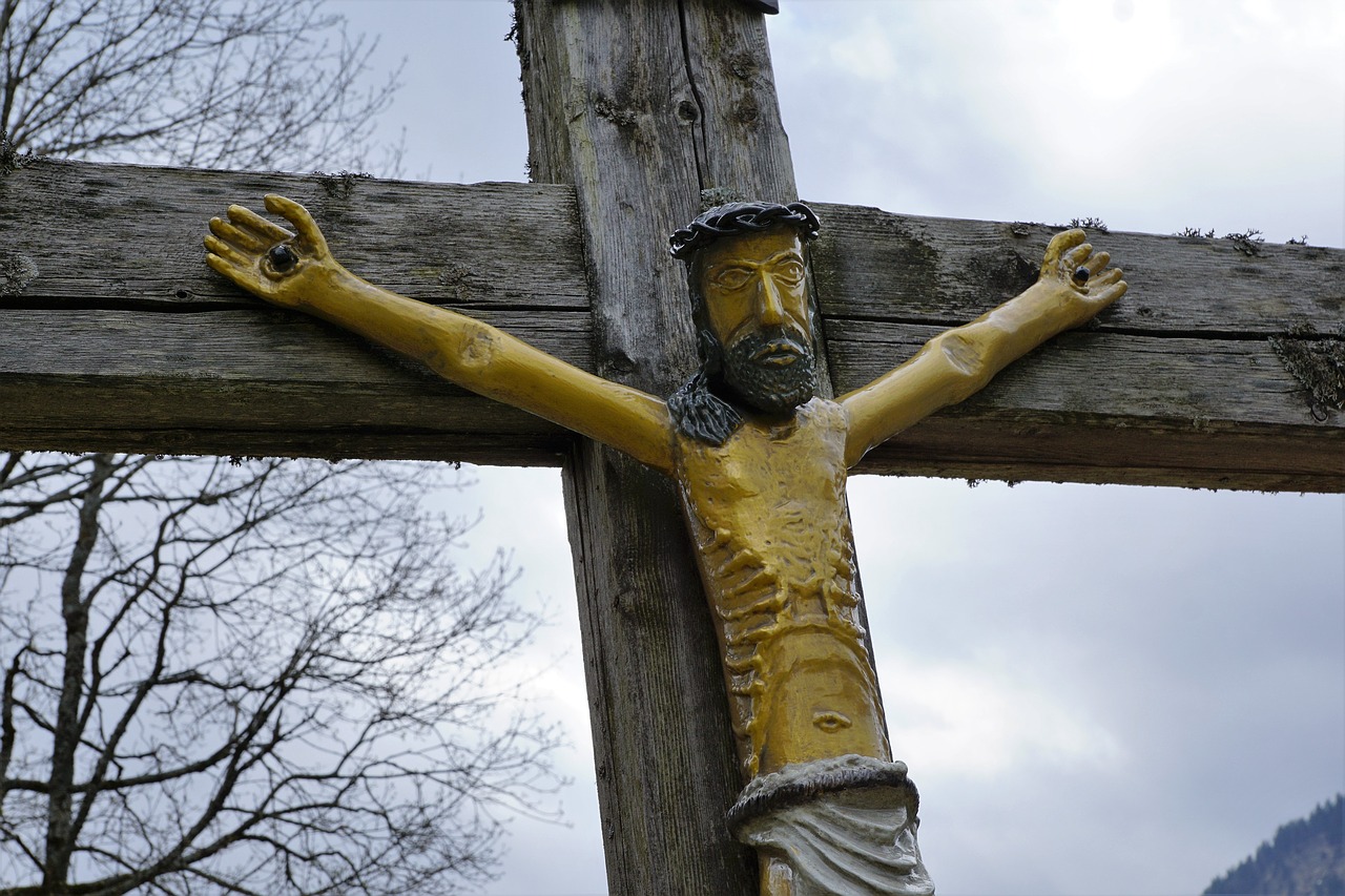 cross allgäu behind stone free photo