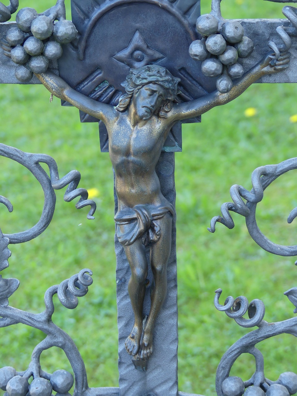 Cross,christ,jesus,christianity,faith - free image from needpix.com