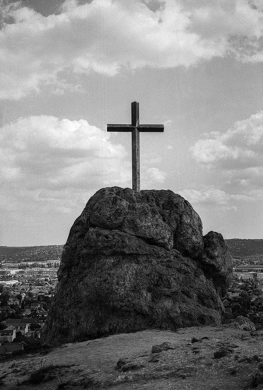 cross crucifix religion free photo