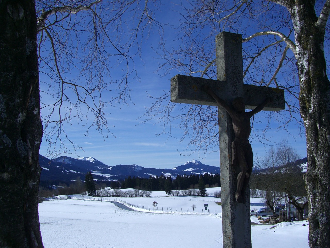 cross stone cross winter free photo