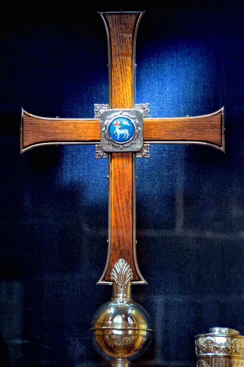cross religion wooden cross free photo