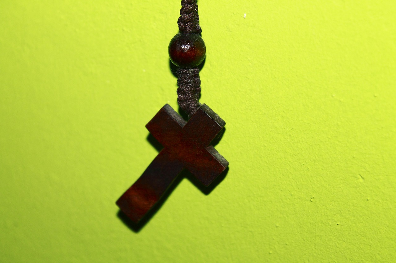 cross symbol faith free photo