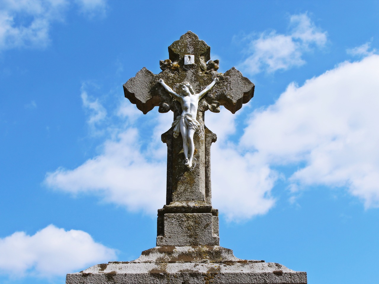 cross jesus inri free photo