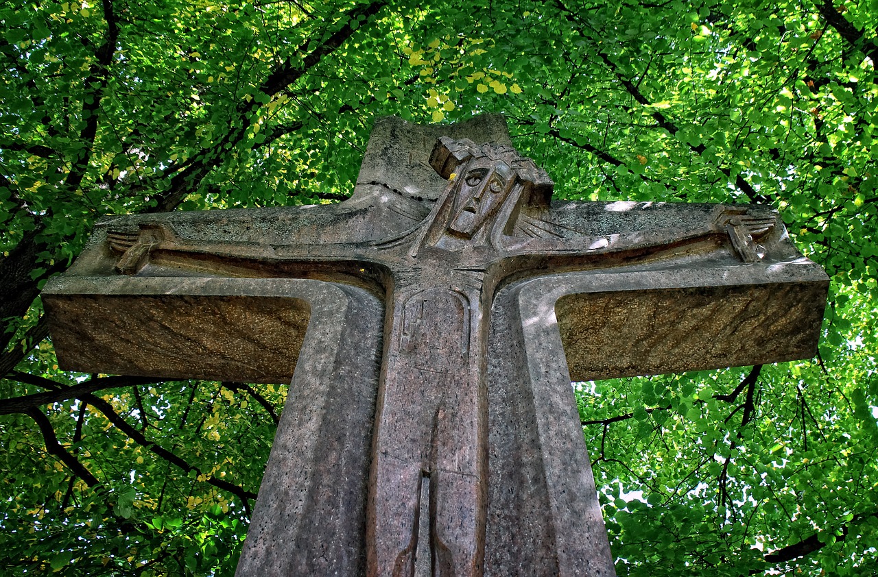 cross jesus symbol free photo