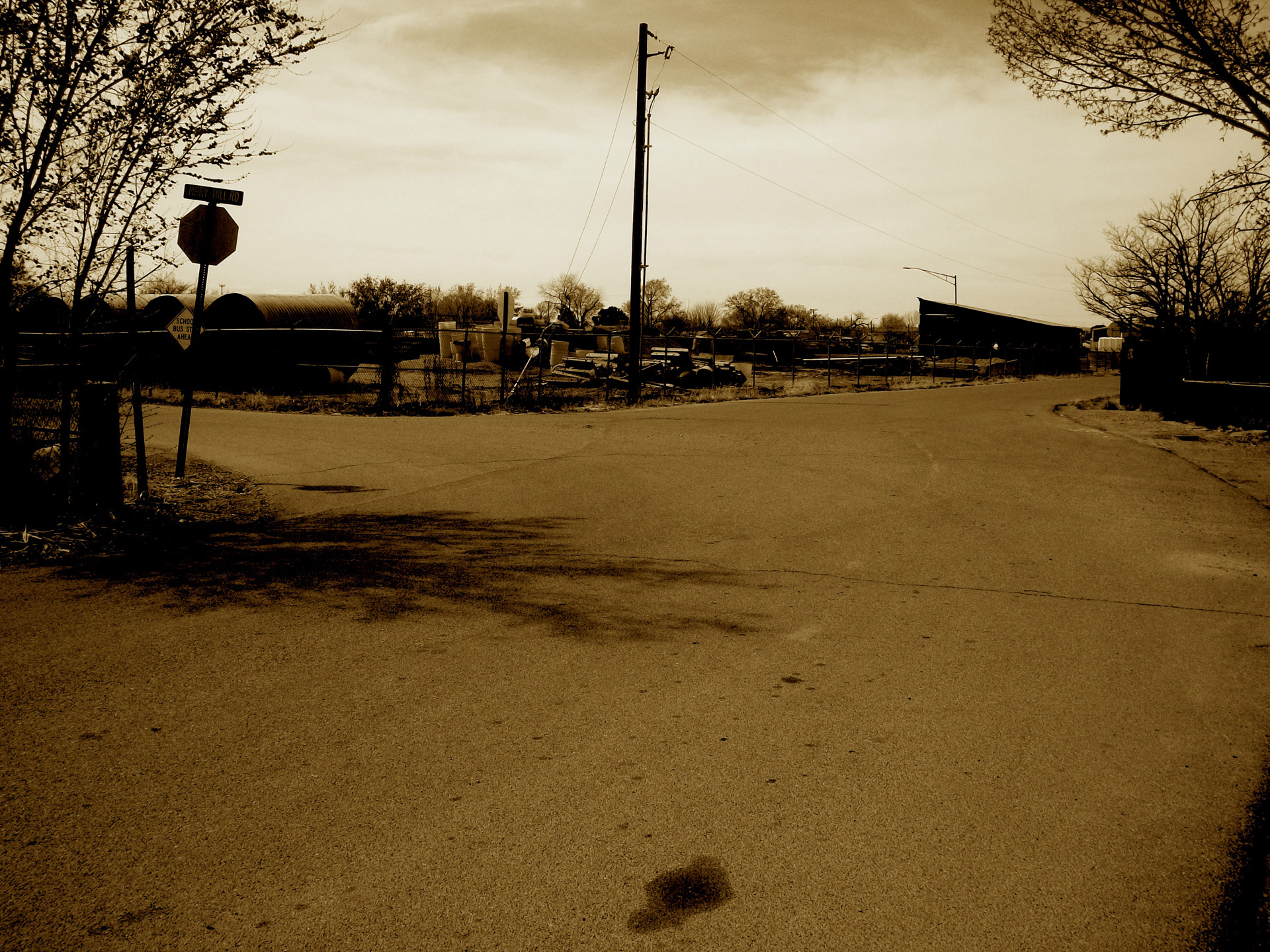 crossroads spooky country free photo