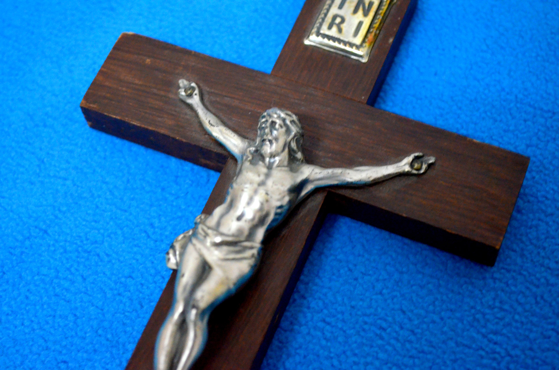 crucifix christ jesus free photo