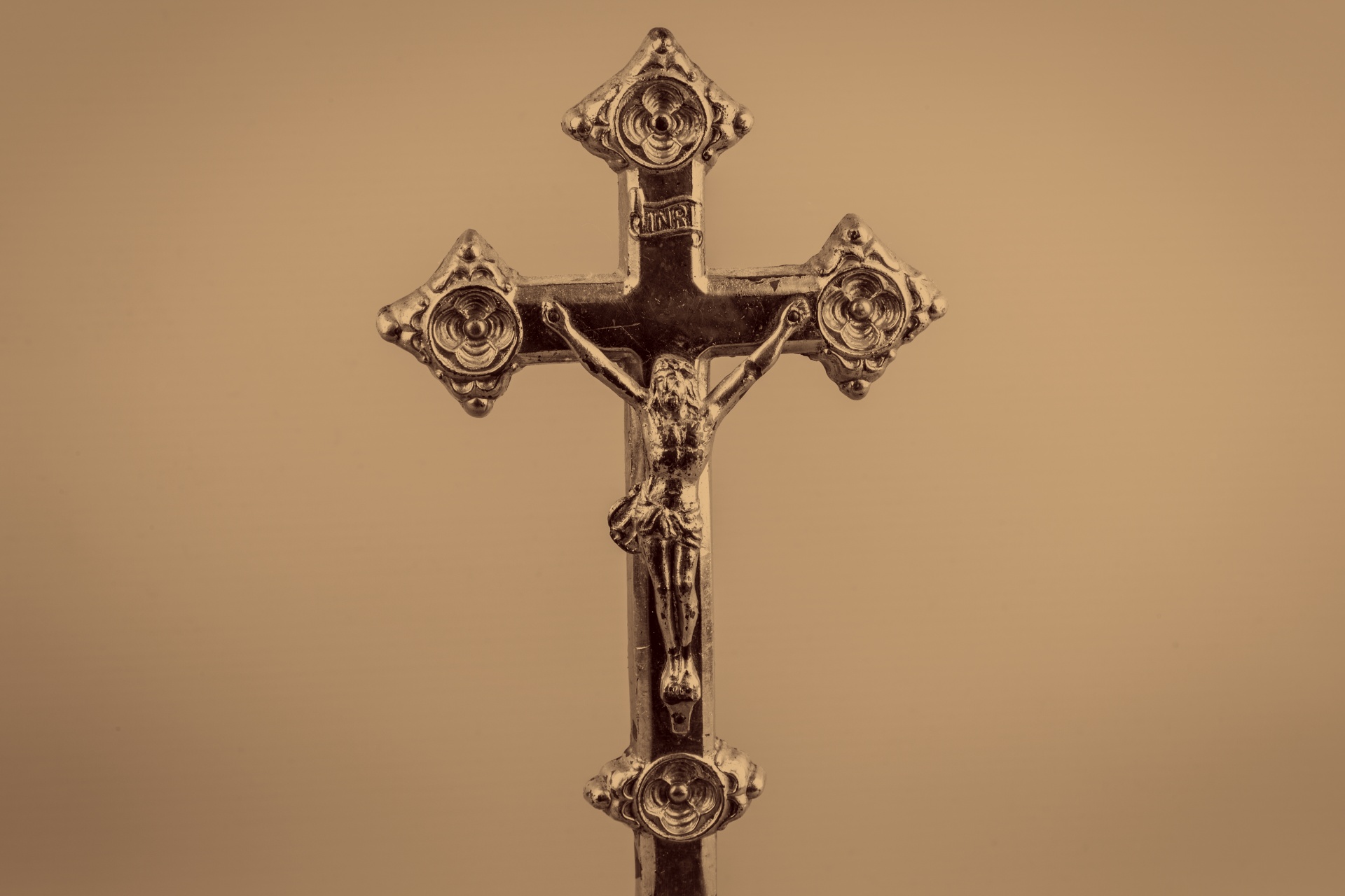 crucifix catholicism symbol free photo