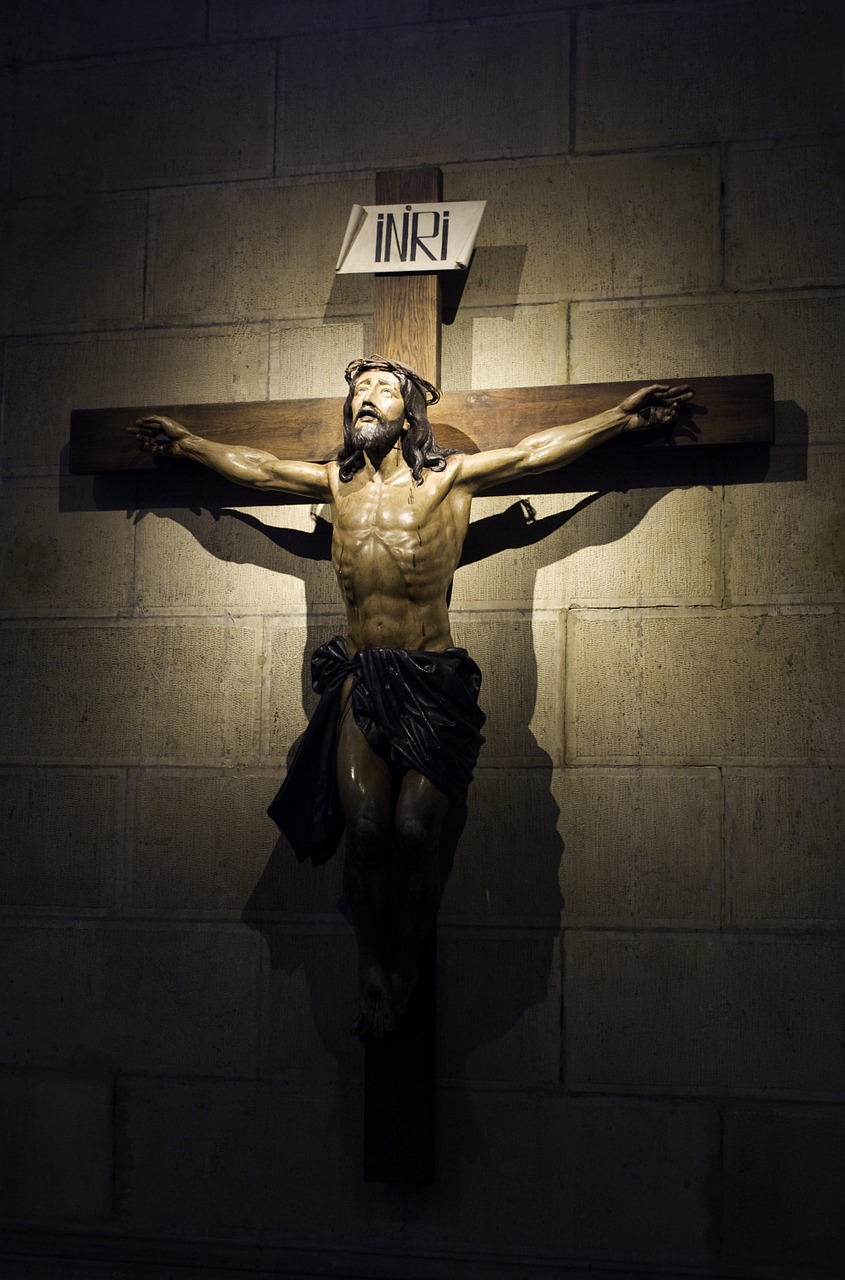 crucifix cross christianity free photo