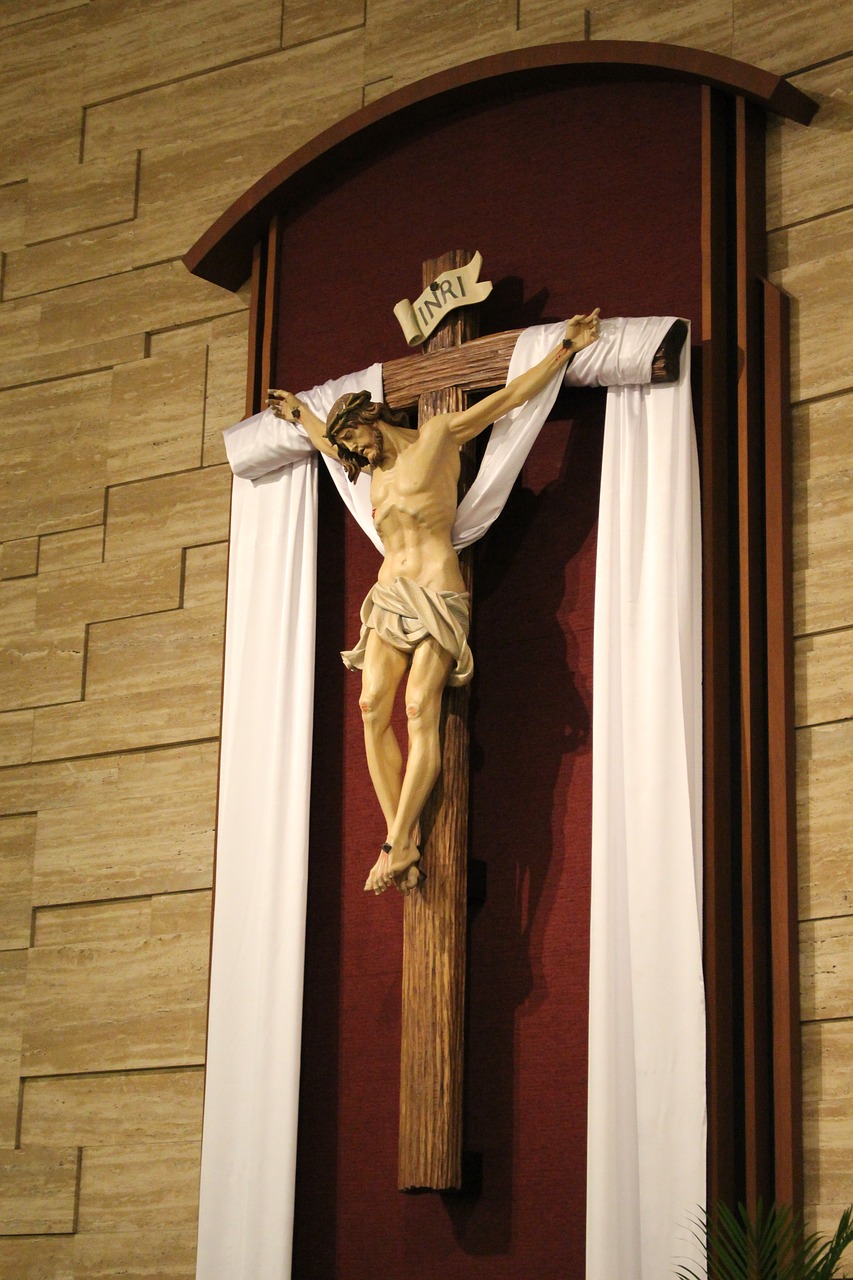 crucifix easter catholic free photo