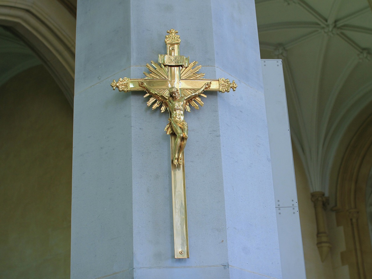 crucifix gold cross free photo
