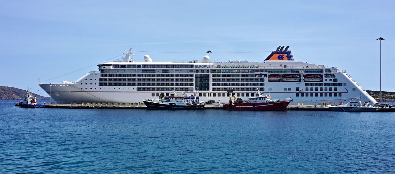 cruise ship luxury free photo