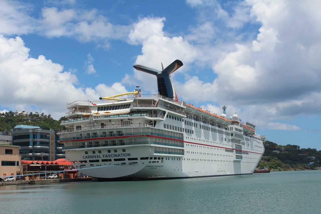 cruise boat vacation free photo