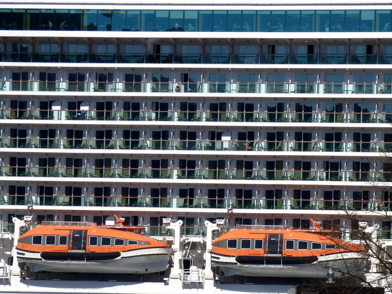 cruise boat cabin free photo