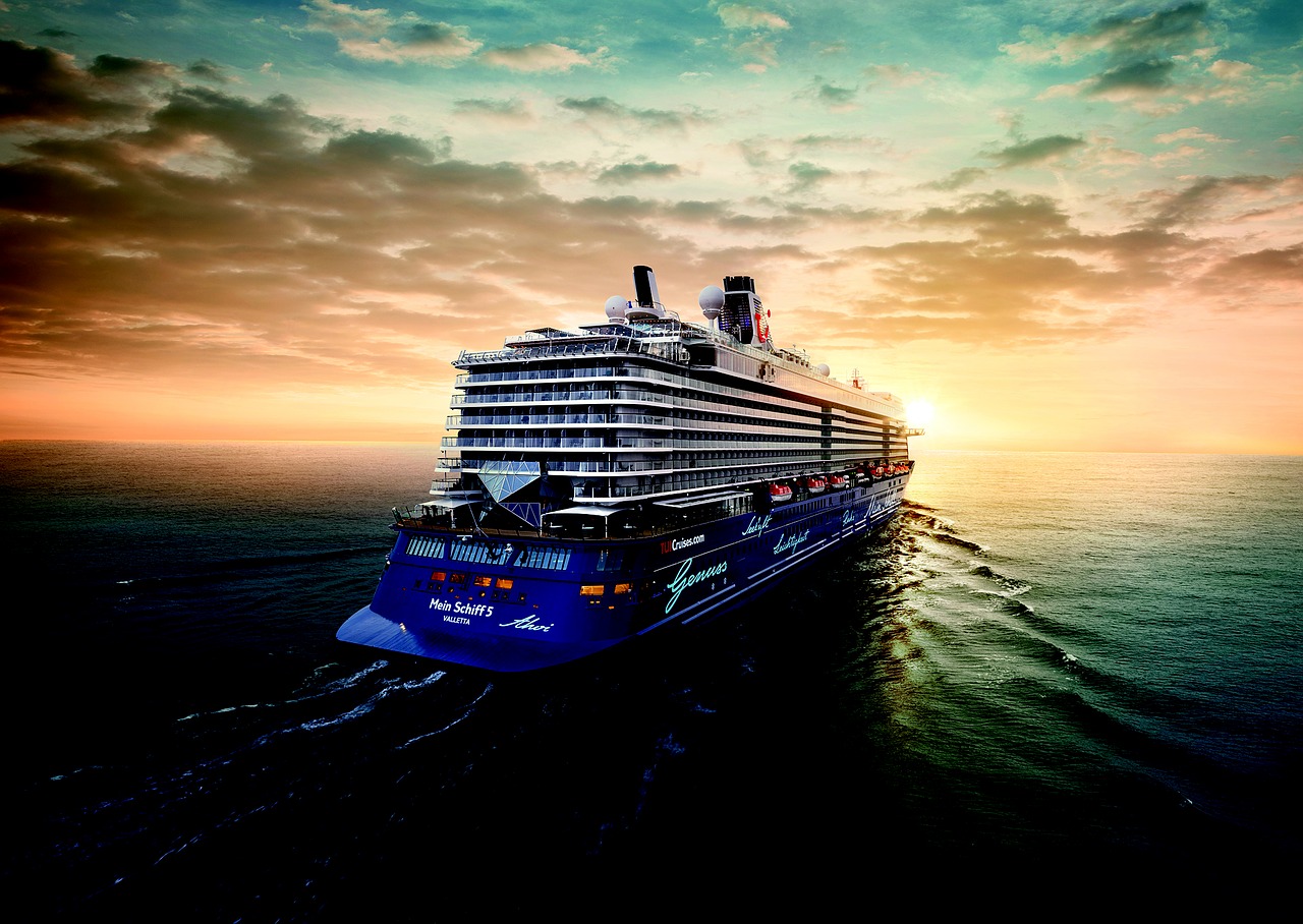 cruise ship transportation free photo