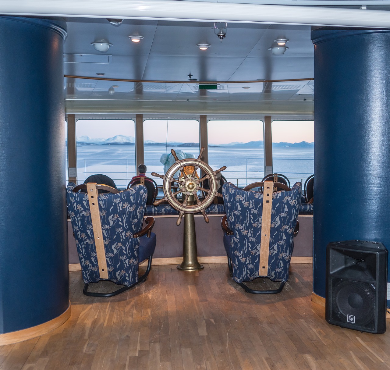 cruise ship hurtigruten lounge free photo