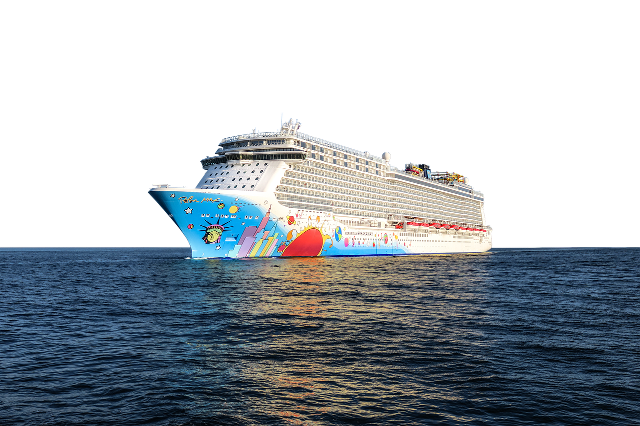 cruise ship  norwegian-breakaway  transparent free photo