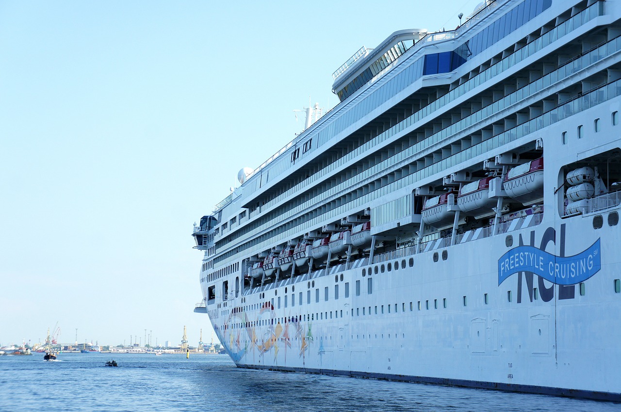 cruise ship luxury liner ship free photo