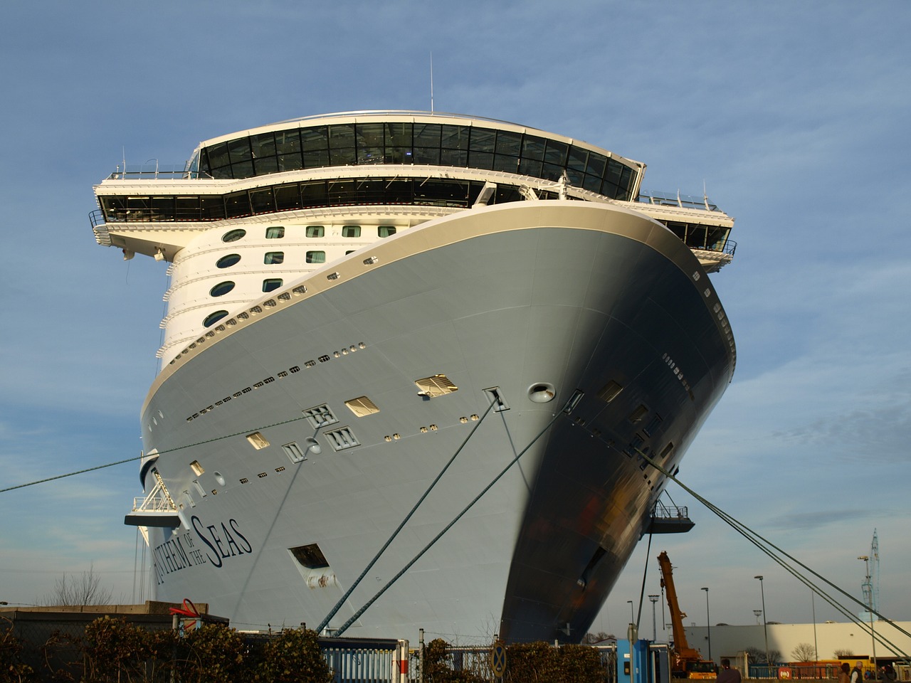 cruise ship anthem of the seas ozeanriese free photo