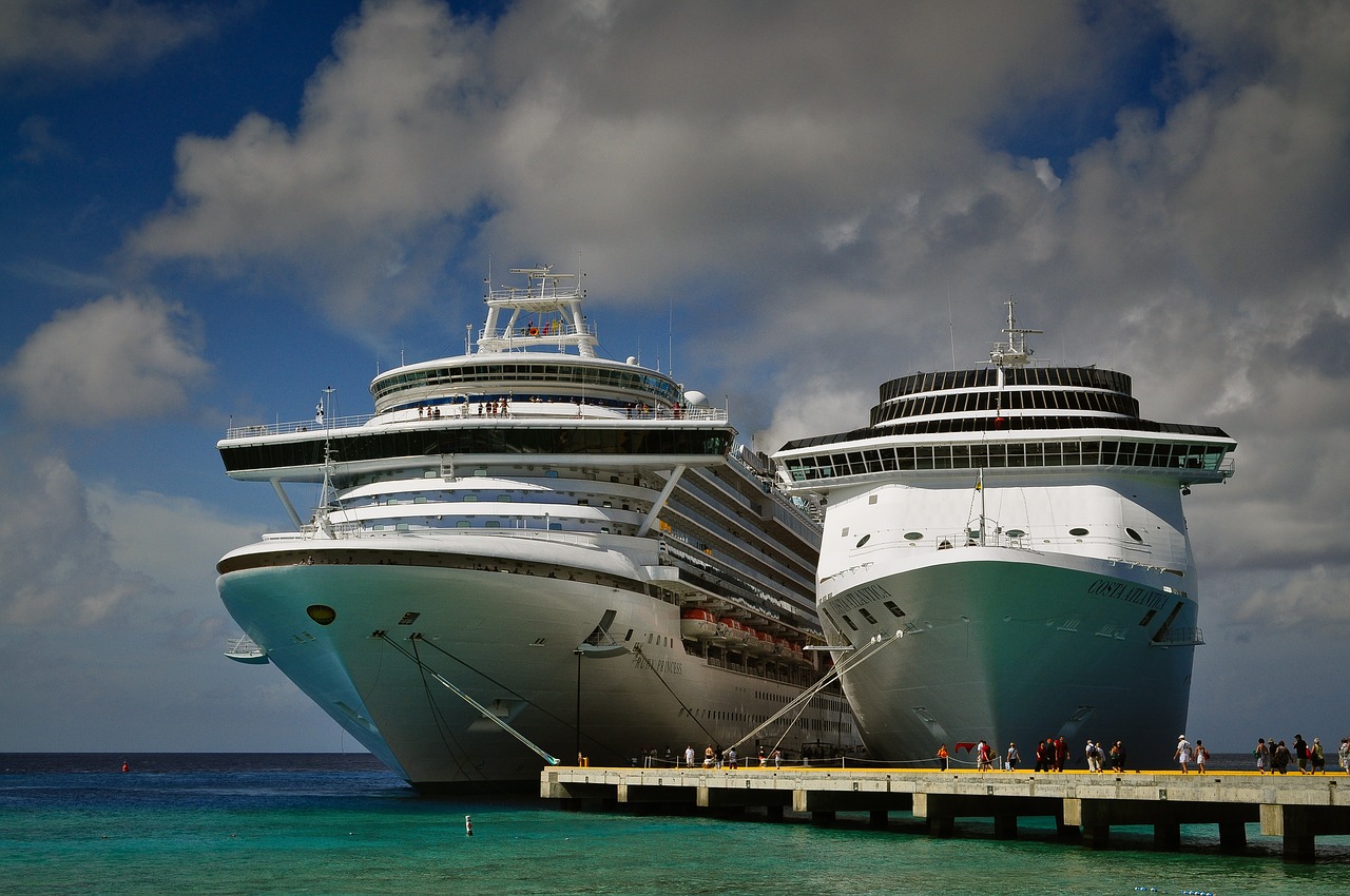 cruise ships caribbean travel free photo