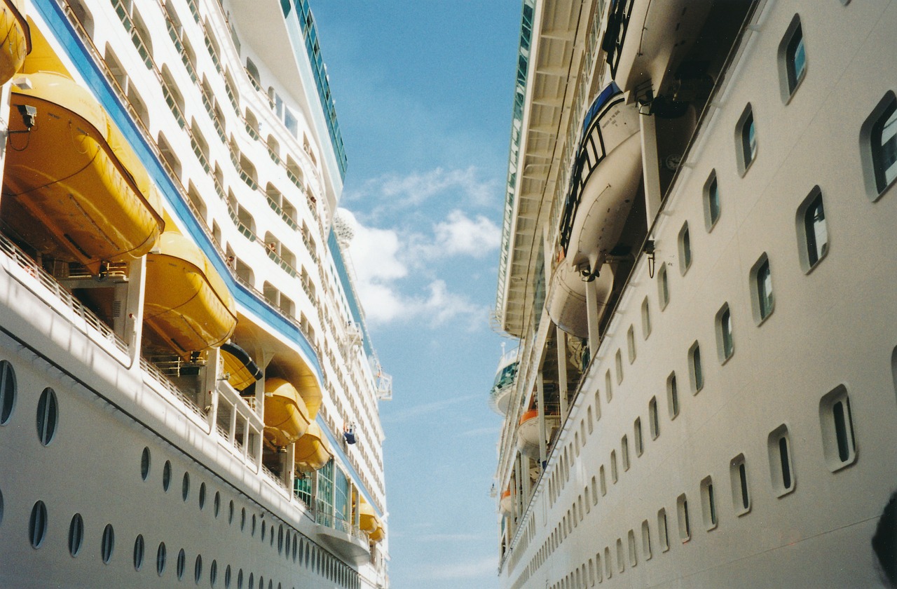 cruise ships harbor cruise free photo